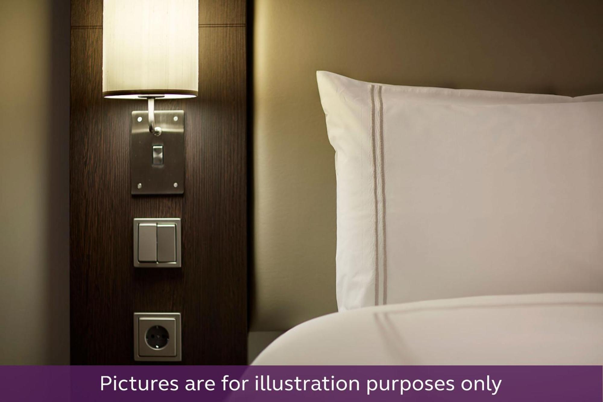 Premier Inn Heilbronn City Centre Экстерьер фото