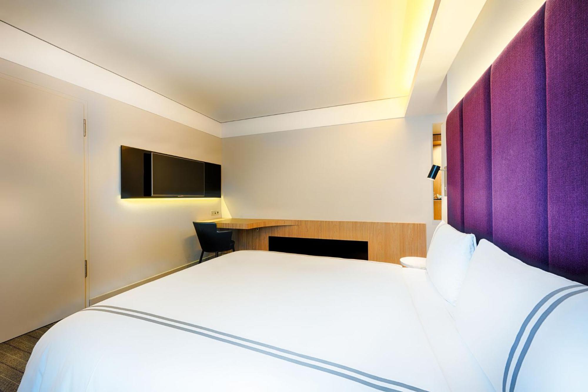 Premier Inn Heilbronn City Centre Экстерьер фото
