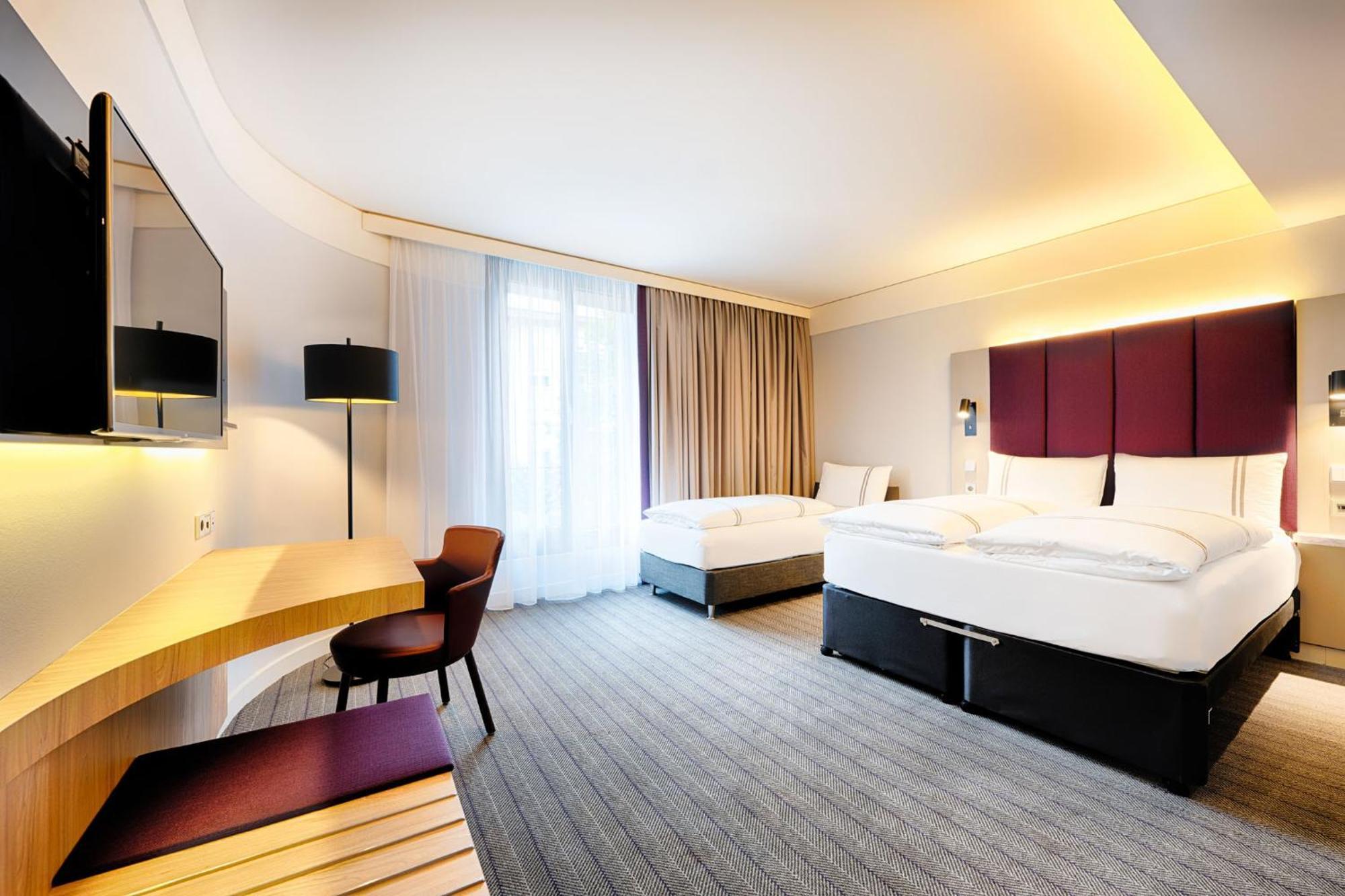 Premier Inn Heilbronn City Centre Экстерьер фото