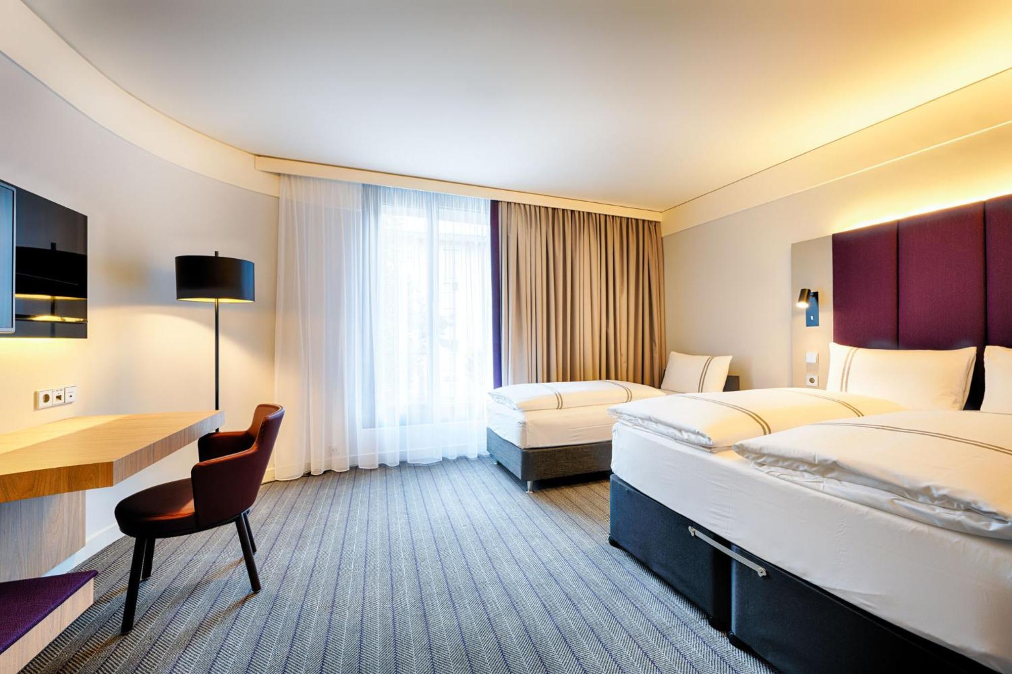 Premier Inn Heilbronn City Centre Экстерьер фото
