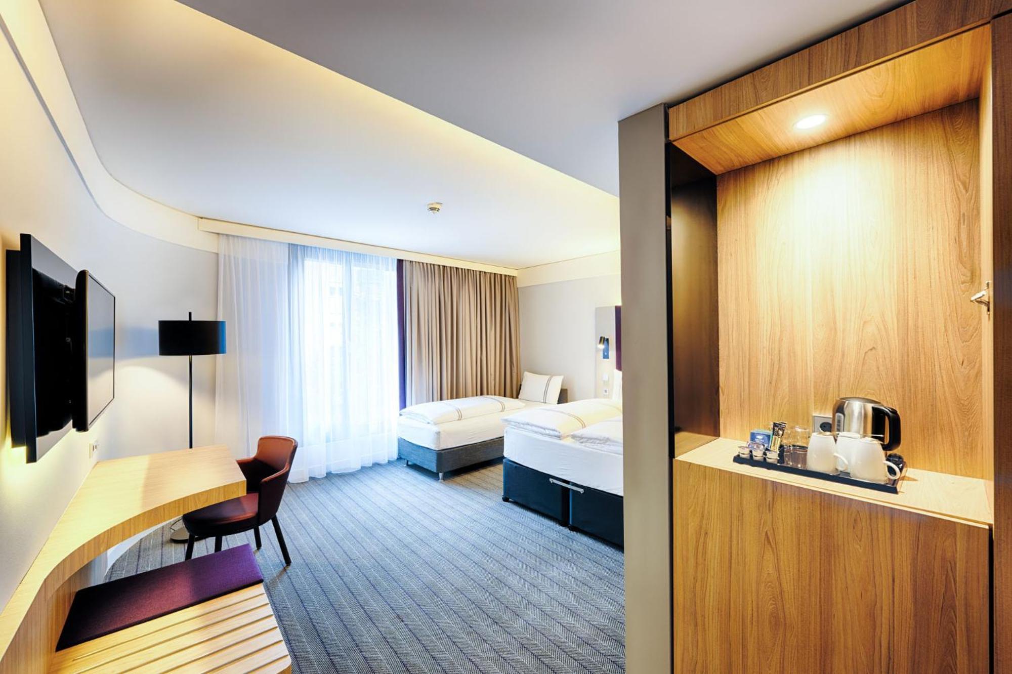 Premier Inn Heilbronn City Centre Экстерьер фото