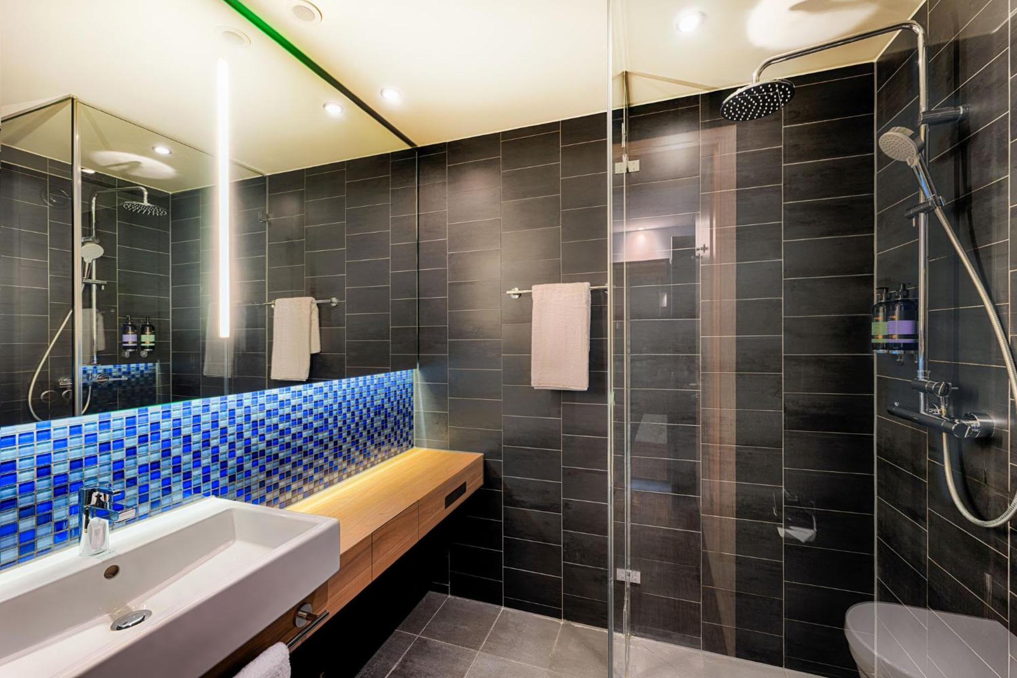 Premier Inn Heilbronn City Centre Экстерьер фото
