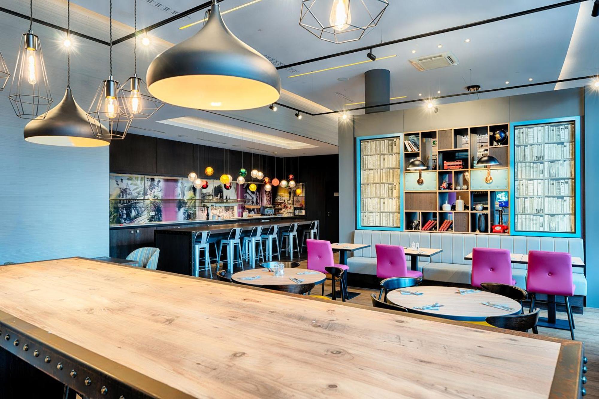 Premier Inn Heilbronn City Centre Экстерьер фото