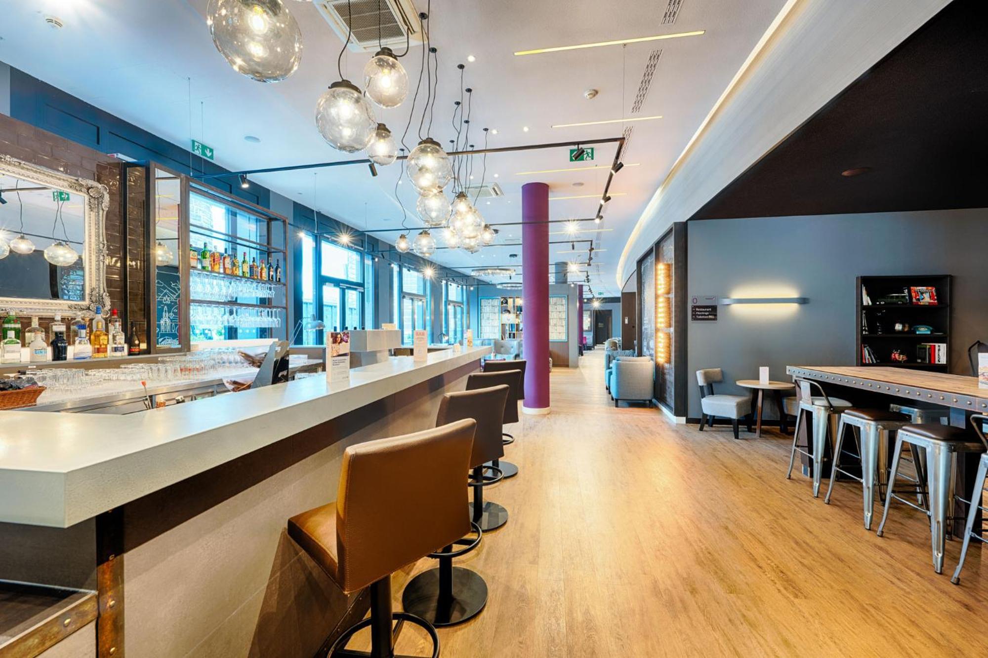 Premier Inn Heilbronn City Centre Экстерьер фото