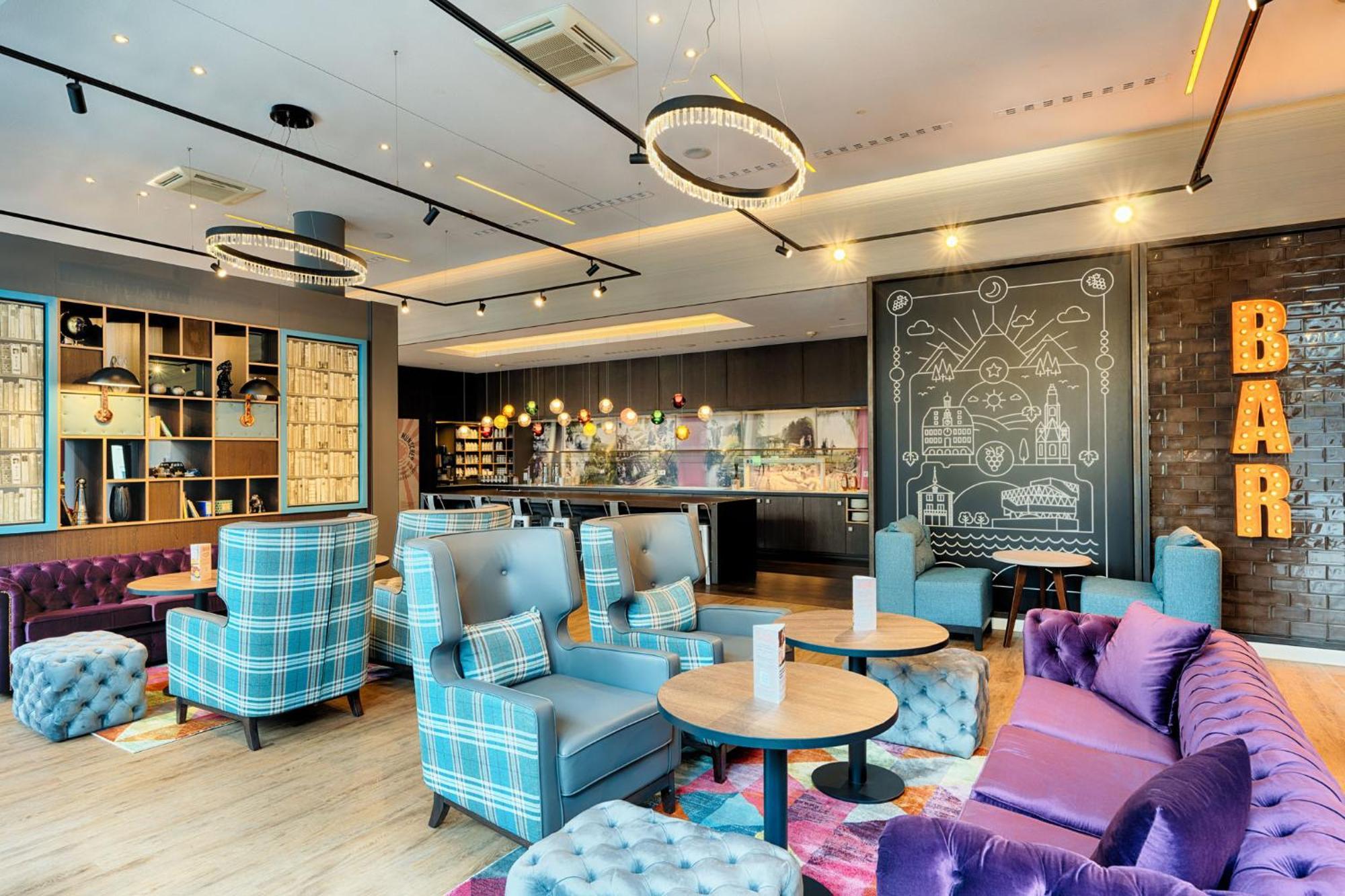 Premier Inn Heilbronn City Centre Экстерьер фото