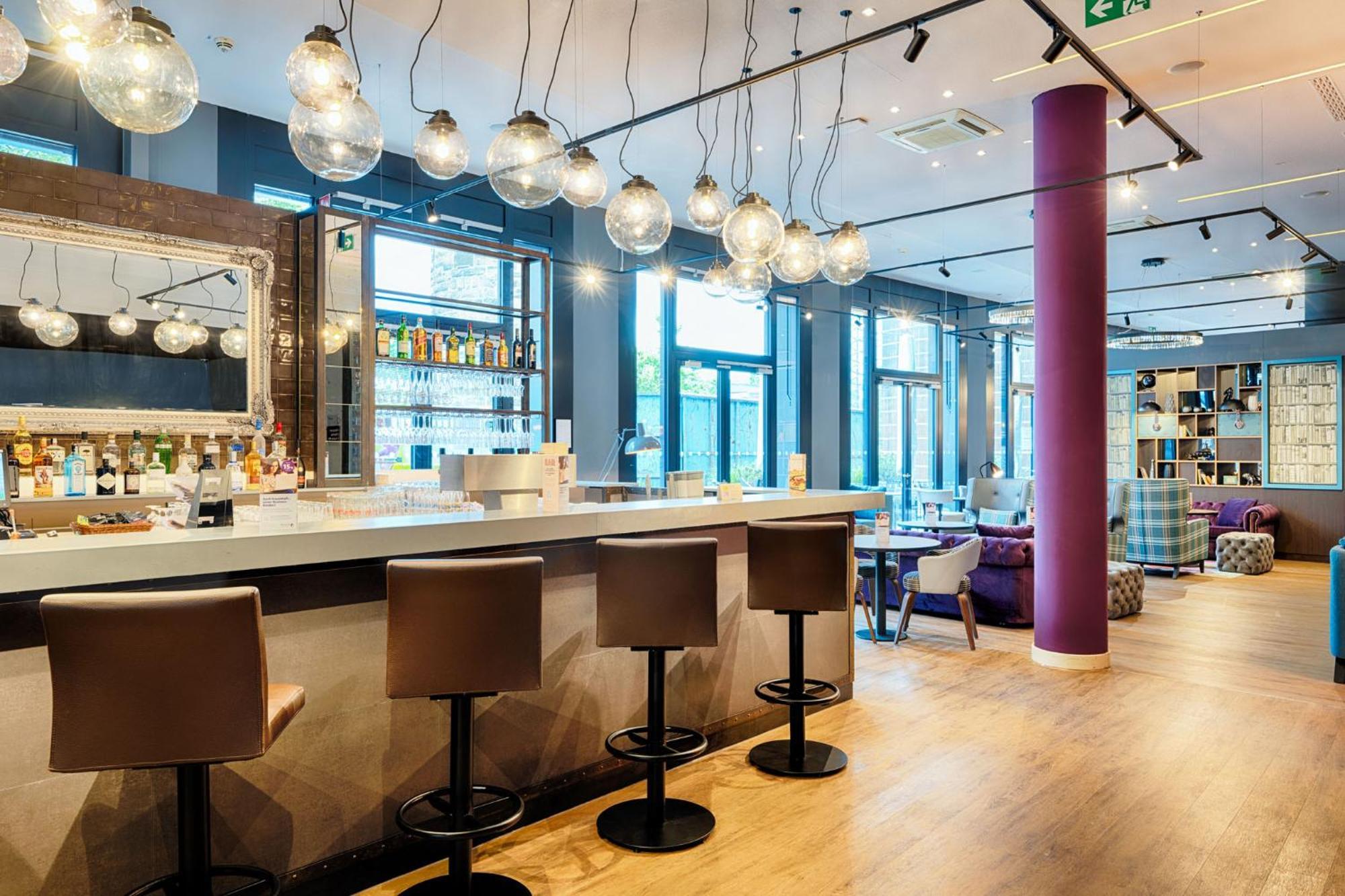 Premier Inn Heilbronn City Centre Экстерьер фото